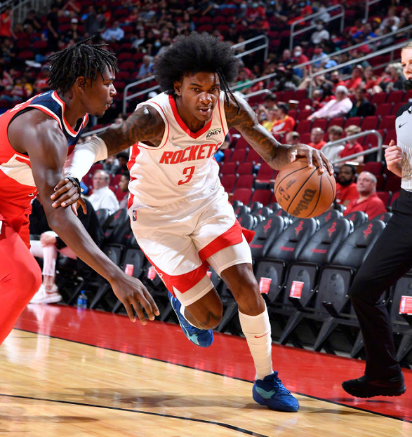 包含转折点！法兰克福手感冰凉，欧超杯今夜攻防权衡，目标明确，控场能力受关注的词条