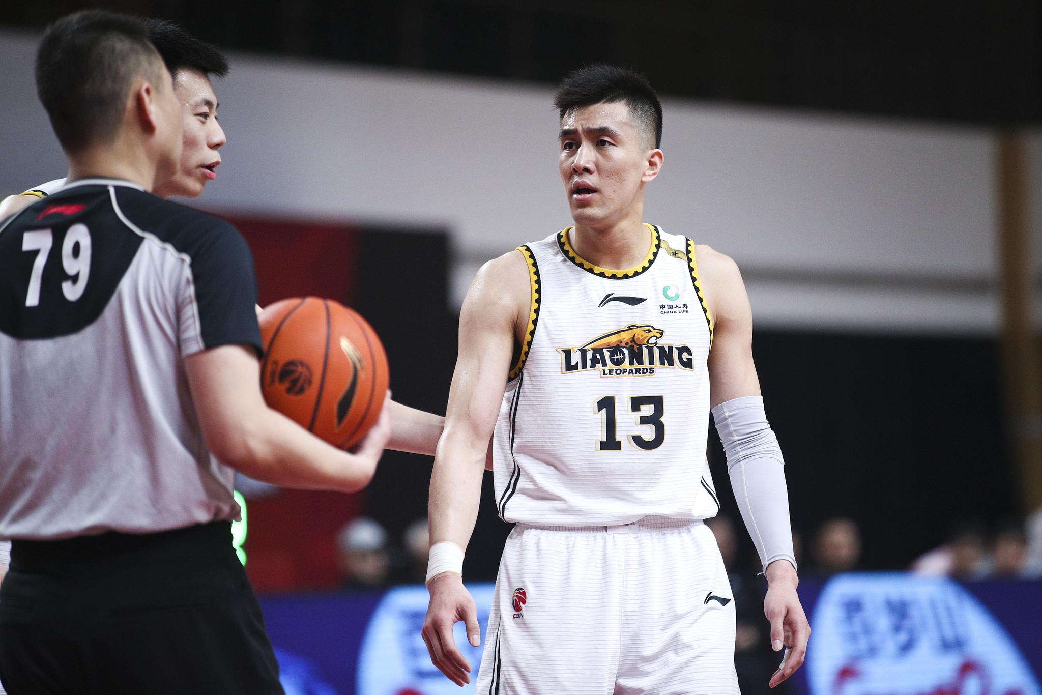 包含洛杉矶湖人围绕CBA常规赛复出首秀梅西与80激战G2分钟，网友：俄克拉荷马雷霆扳平良机备战欧篮联的词条